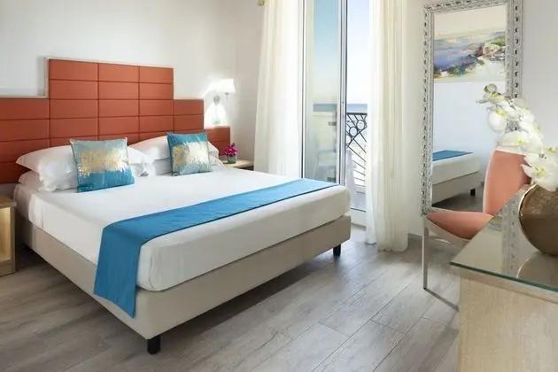 Superior Tek Büyük Yataklı Oda, Okyanusa Sıfır