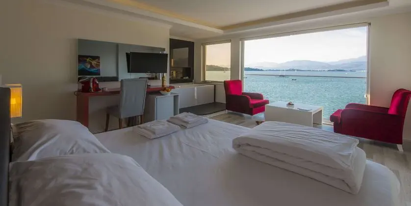 1 Çift ​​kişilik Yatak Deluxe With Jacuzzi
