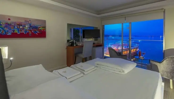 Large Sea View Room