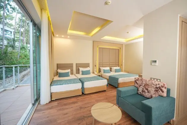 https://images.etstur.com/imgproxy/resize/2560x1440/files/images/hotelImages/etsrooms/535/Orka_Lotus_Beach_20241223140836_0.JPG