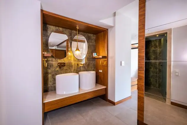 https://images.etstur.com/imgproxy/resize/2560x1440/files/images/hotelImages/etsrooms/535/Orka_Lotus_Beach_20241223155539_4.JPG