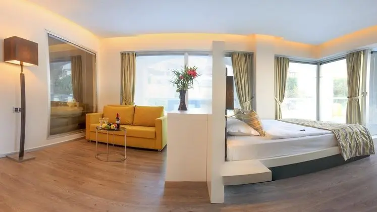 https://images.etstur.com/files/images/hotelImages/TR/51438/l/Orka-Sunlife-Resort---Spa-Oda-328934.jpg