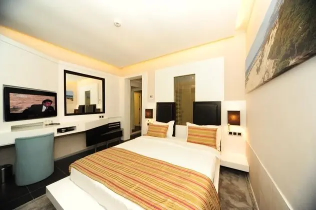 https://images.etstur.com/files/images/hotelImages/TR/51438/l/Orka-Sunlife-Resort---Spa-Oda-328976.jpg