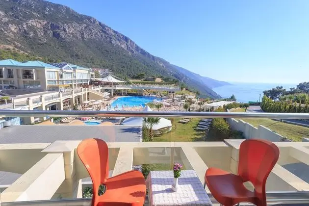 https://images.etstur.com/files/images/hotelImages/TR/51438/l/Orka-Sunlife-Resort---Spa-Oda-328979.jpg