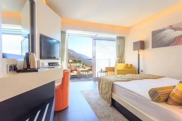 https://images.etstur.com/files/images/hotelImages/TR/51438/l/Orka-Sunlife-Resort---Spa-Oda-328981.jpg