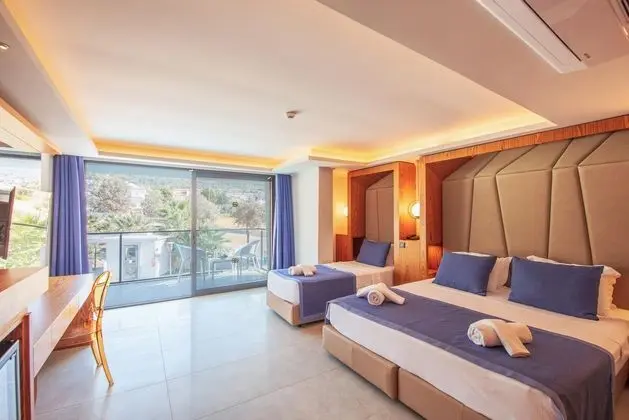 https://images.etstur.com/files/images/hotelImages/TR/212525/l/Orka-World-Hotel---Aqua-Park-Oda-334641.jpg