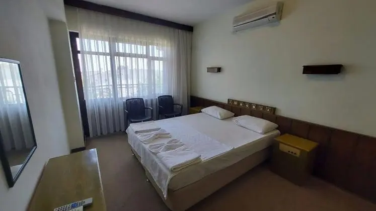Çift Kişilik, Deniz veya Kara Manzaralı, Balkonlu