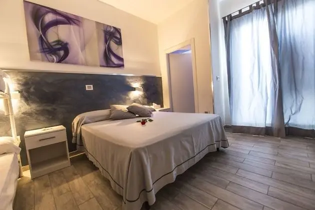 Comfort Tek Büyük Yataklı Oda
