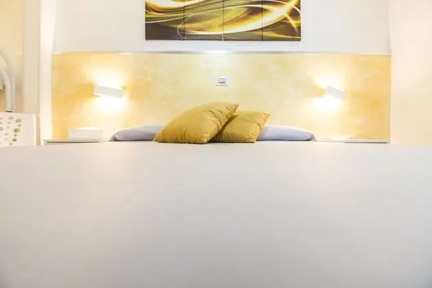 Comfort Tek Büyük Yataklı Oda