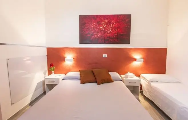 Comfort Tek Büyük Yataklı Oda