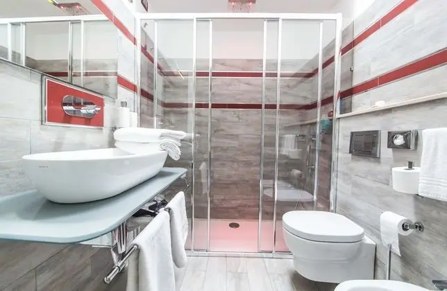 Comfort Tek Büyük Yataklı Oda