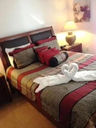 Standard Ev, 5 Yatak Odası, Kişiye Özel Havuzlu