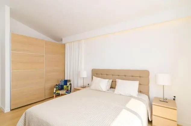 Villa (Five Bedroom Villa with Swimming Pool)