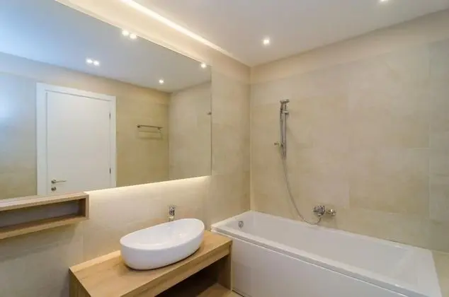 Villa (Five Bedroom Villa with Swimming Pool)