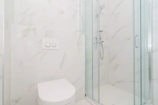 Villa (Five Bedroom Villa with Swimming Pool)