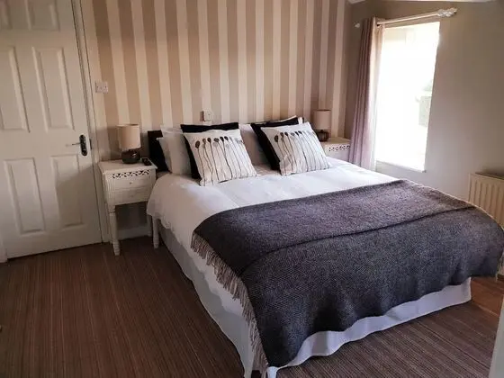 Comfort Tek Büyük Yataklı Oda, Sigara İçilmez, Bahçe Manzaralı