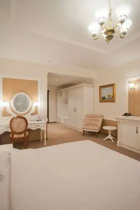Superior Tek Büyük Yataklı Oda
