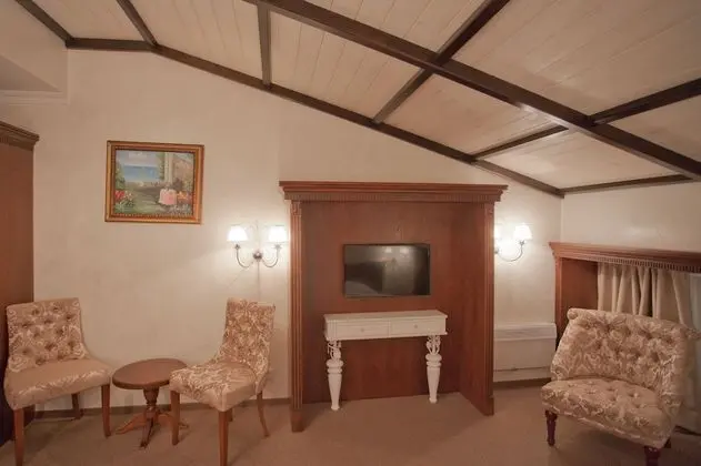 Superior Tek Büyük Yataklı Oda (Attic)
