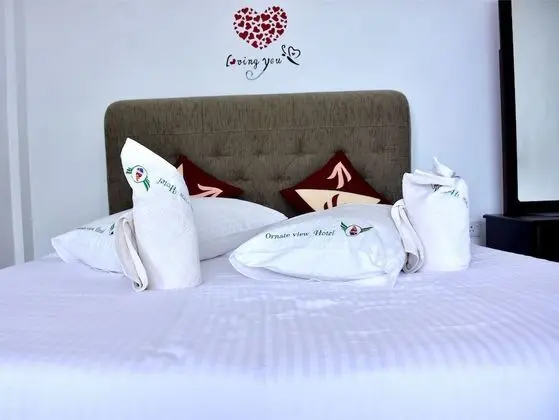 Deluxe Tek Büyük Yataklı Oda, 1 Çift Kişilik Yatak, Havuz Kullanımı, Dağ Manzaralı