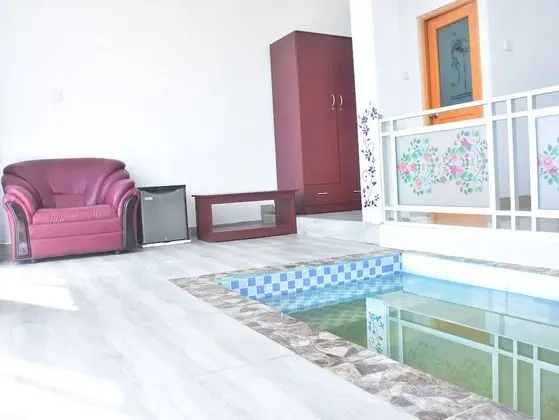 Deluxe Tek Büyük Yataklı Oda, 1 Çift Kişilik Yatak, Havuz Kullanımı, Dağ Manzaralı