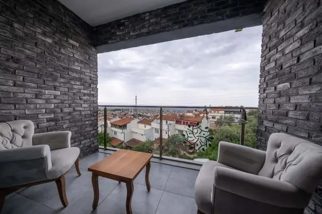 Standart Oda, Deniz Manzaralı, Balkonlu