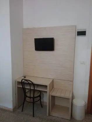 Economy Tek Büyük veya İki Ayrı Yataklı Oda