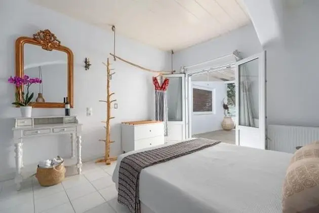 Dört Kişilik Oda, Deniz Manzaralı