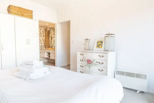 Superior Apart Daire, 1 Büyük (Queen) Boy Yatak ve Çekyat, Sigara İçilmez, Şehir Manzaralı