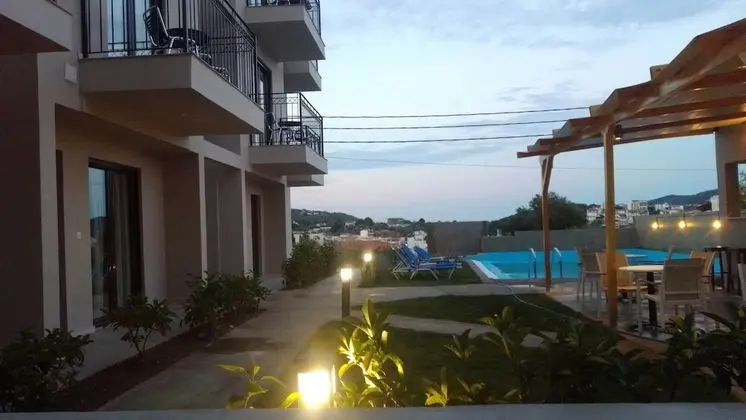 Standard Oda, Havuz Manzaralı