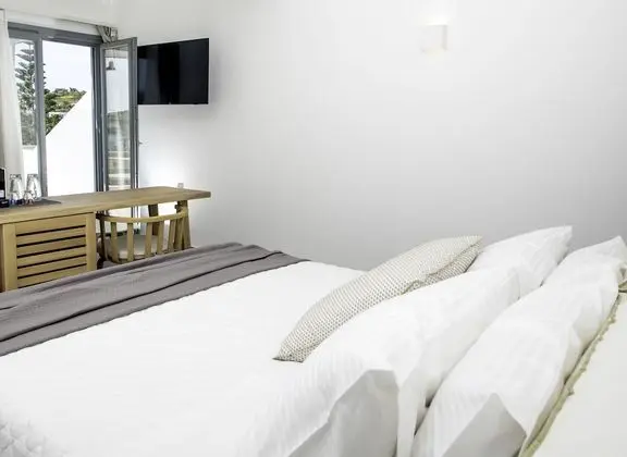 King Suite with Jacuzzi, Sea view (105)