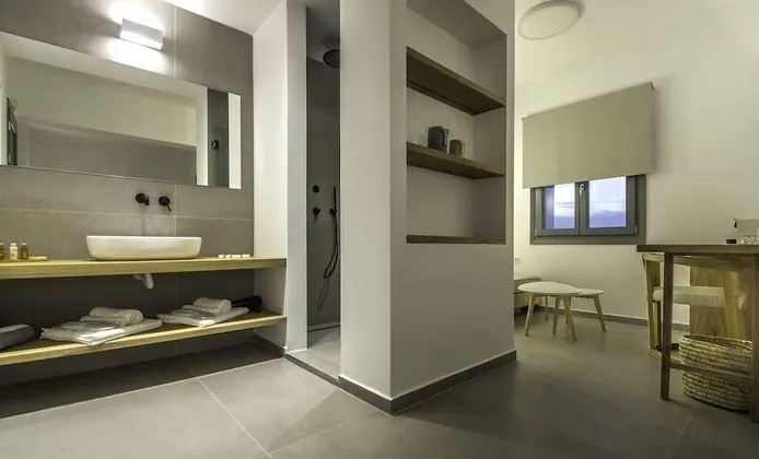 Queen Suite, Sea view (103)