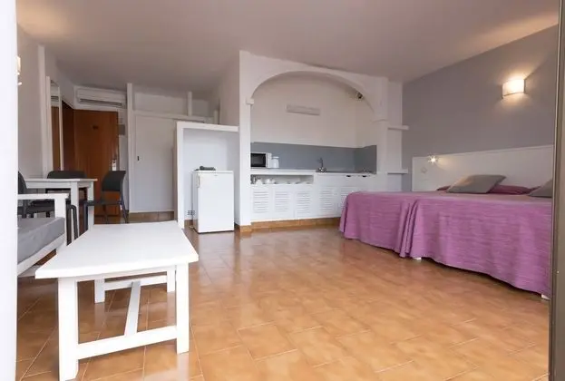 Stüdyo, Balkon