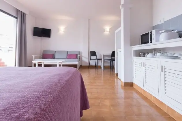 Stüdyo, Balkon