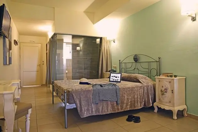 Standard Süit, 1 Çift Kişilik Yatak ve Çekyat, Sigara İçilmez, Havuz Kenarı