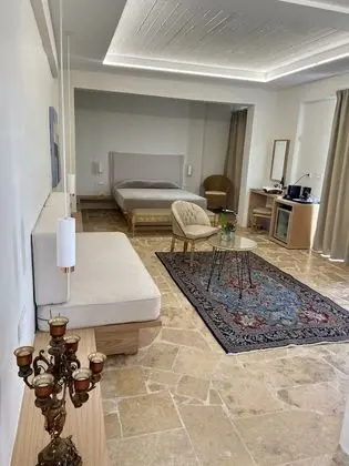 Standard Süit, 1 Çift Kişilik Yatak ve Çekyat, Sigara İçilmez, Havuz Kenarı