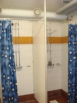 İki Ayrı Yataklı Oda (Shared Shower)