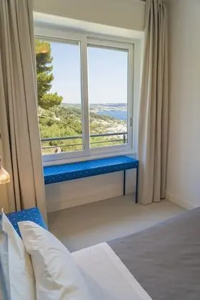 Comfort Tek Büyük Yataklı Oda, Kısmi Deniz Manzaralı