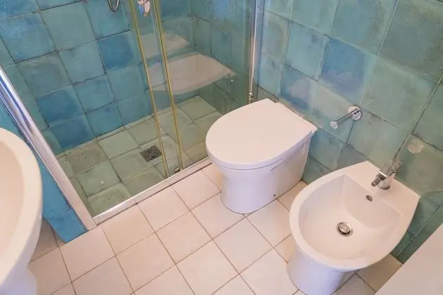Üç Kişilik Oda, Deniz Manzaralı