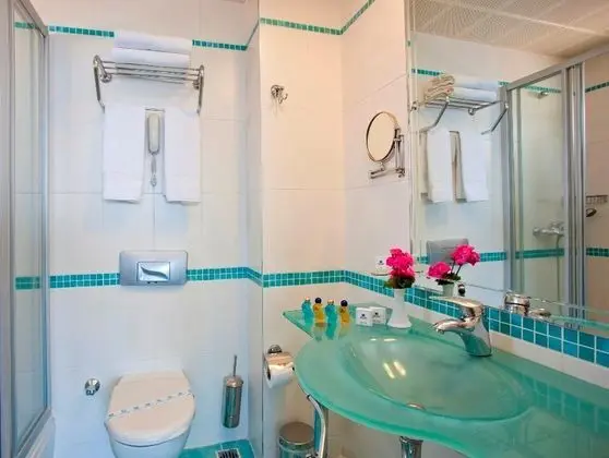 https://imagessl.etstur.com/files/images/hotelImages/TR/50592/l/Orsmaris-Boutique-Hotel-Genel-296201.jpg