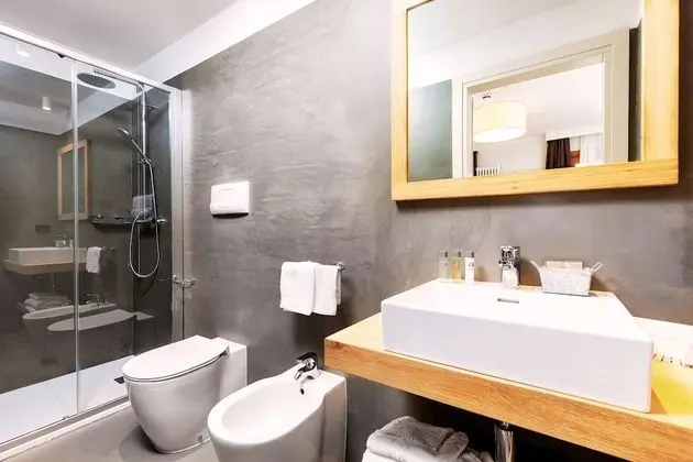 Standard Üç Kişilik Oda