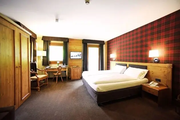 Superior Tek Büyük veya İki Ayrı Yataklı Oda