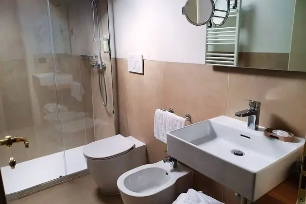 Superior Tek Büyük veya İki Ayrı Yataklı Oda