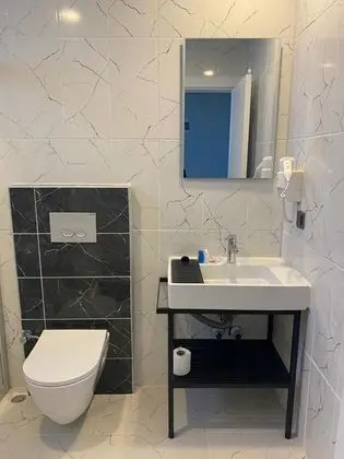 Tek Kişilik, Sokak Manzaralı, Klimalı