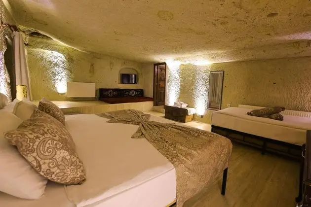 Teraslı Suit Oda, Bahçe Manzaralı