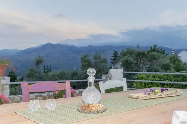 Traditional Ev, 3 Yatak Odası, Dağ Manzaralı