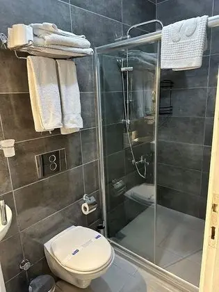 Triple, Şehir Manzaralı, Balkonlu
