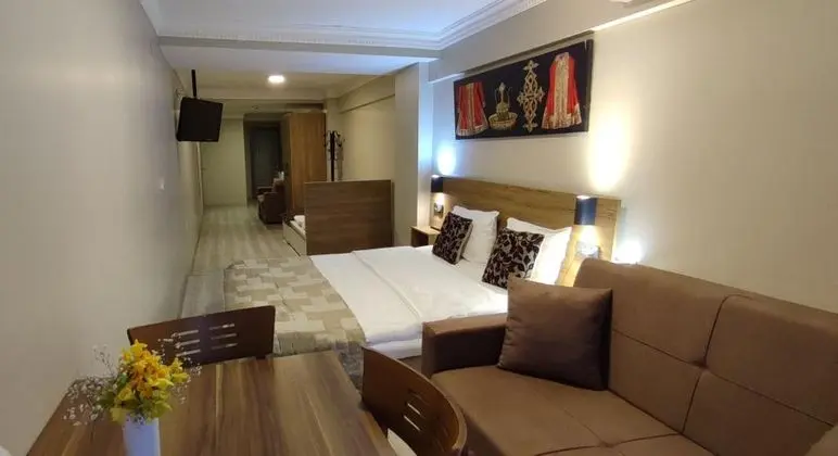 Aile Odası, Şehir Manzaralı