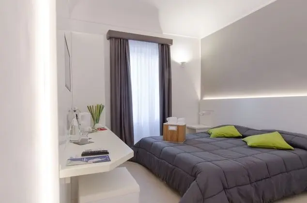 Comfort Tek Büyük veya İki Ayrı Yataklı Oda