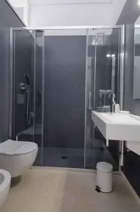 Comfort Tek Büyük veya İki Ayrı Yataklı Oda