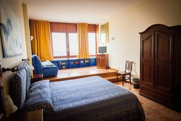 Deluxe Tek Büyük Yataklı Oda, Deniz Manzaralı